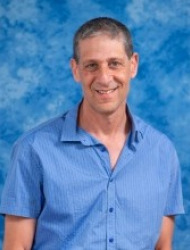 yossi.jpg