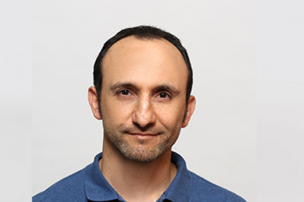 Dr. Aviv Solodoch aviv